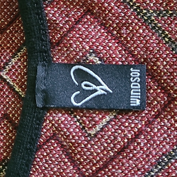 Windsor dress/ size L / colors,black red and gold - Picture 6 of 7